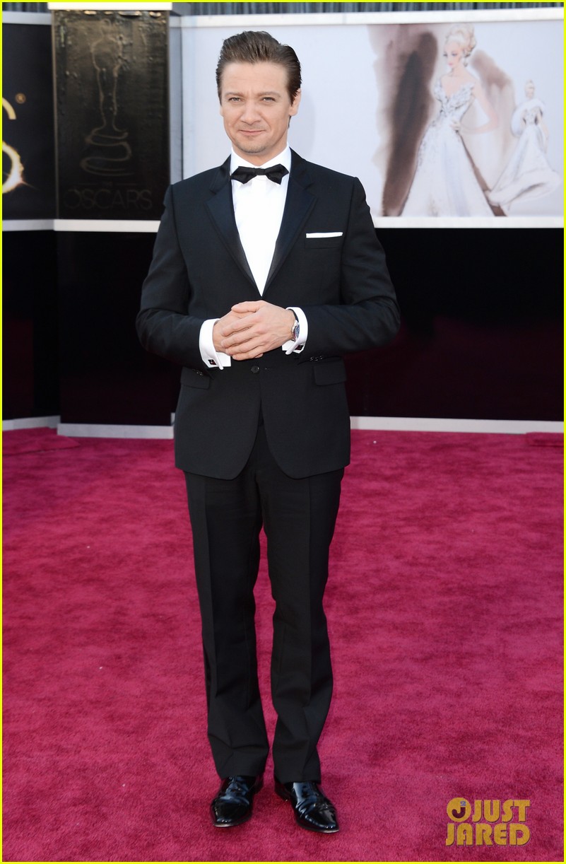 Jeremy Renner - Oscars 2013 Red Carpet: Photo 2819220 | 2013 Oscars ...