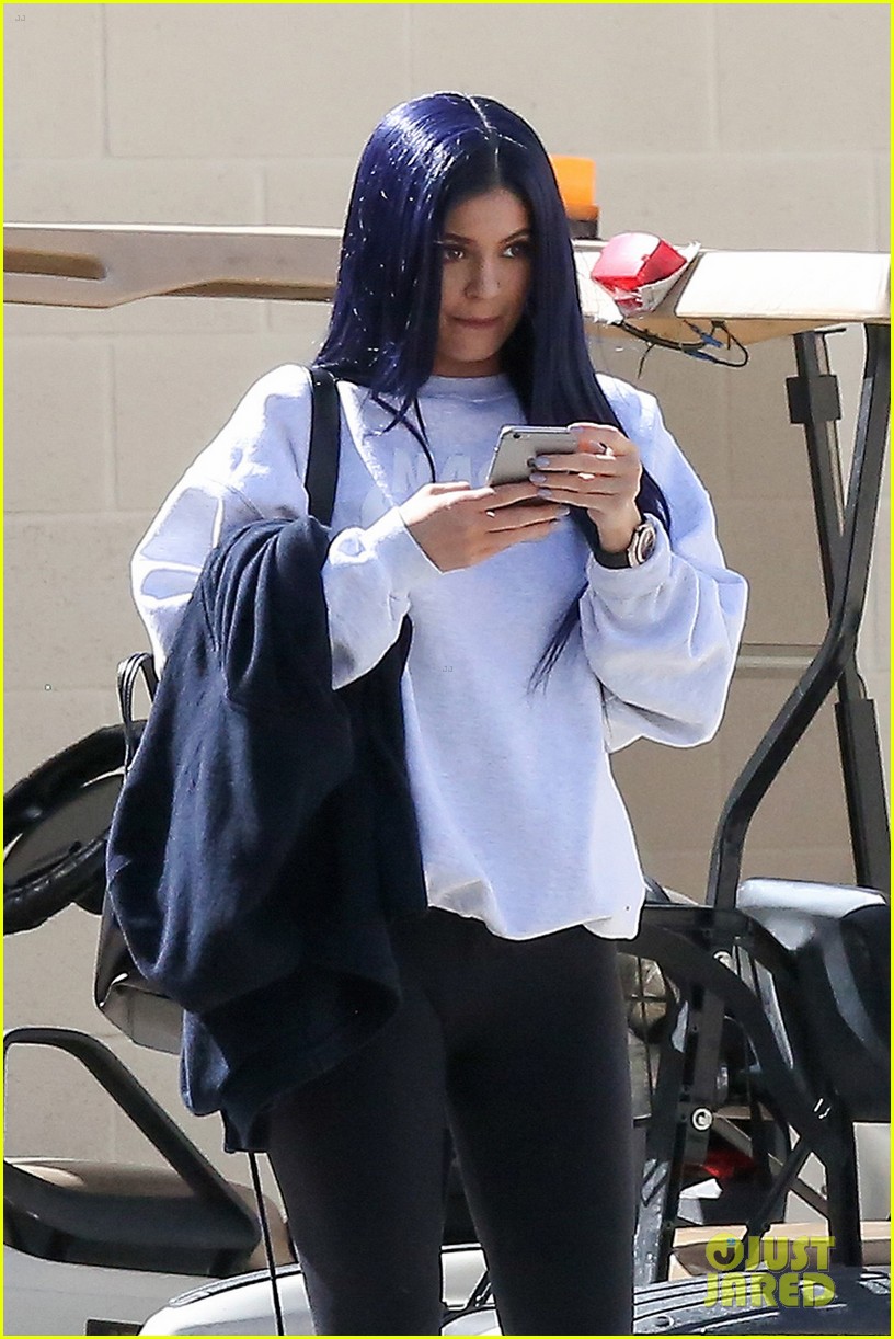 Betere Kylie Jenner Says Her Hair Is Partially 'Destroyed' By Bleaching ZA-98