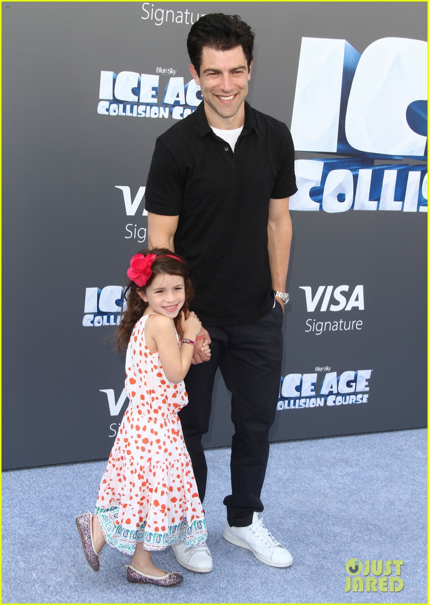 Jennifer Lopez Helps Premiere 'Ice Age: Collision' in LA: Photo 3708533 ...