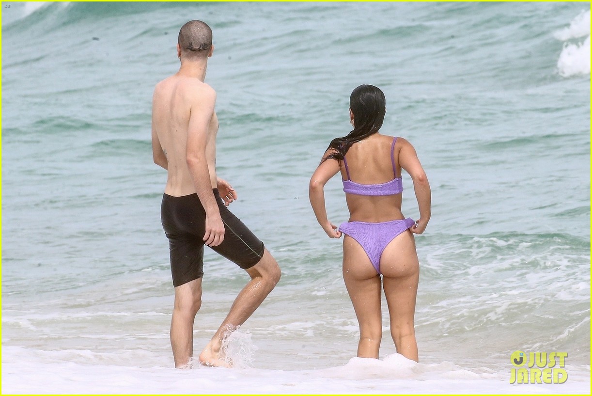 Alexa Demie Rocks Cute Purple Bikini At The Beach With ...