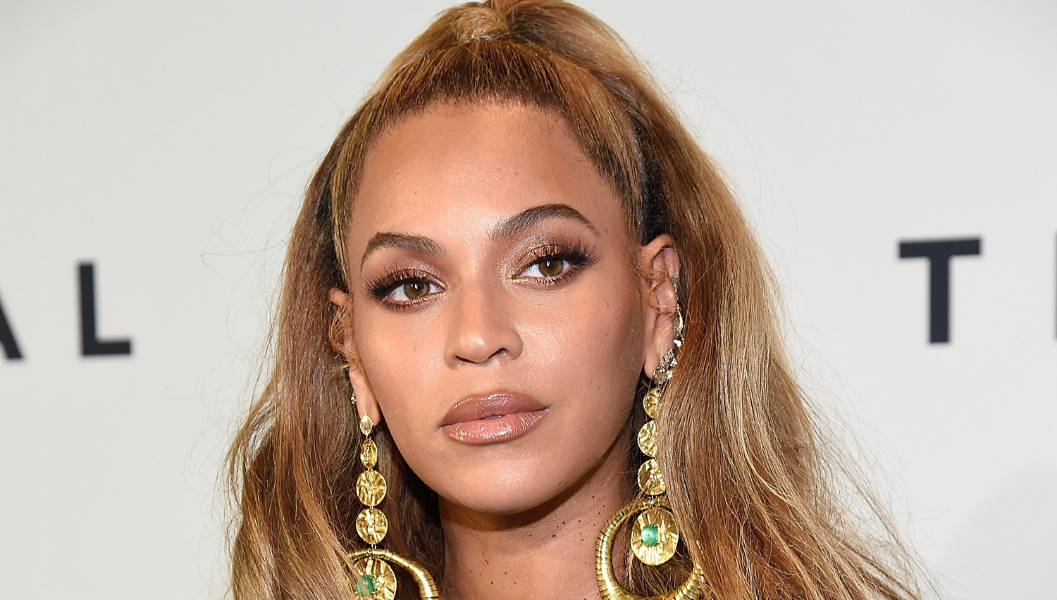 Beyonce Has a New Line of Holiday Products – Shop Now! | Beyonce ...