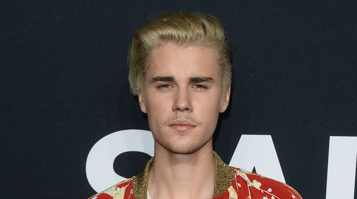 Justin Bieber Slams Report That He’s Training to Become Hillsong ...